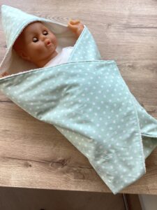 badwikkeldoek ecru- mint dot